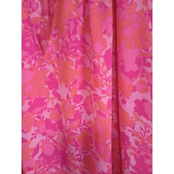 Pioneer Floral Stencil Keyhole Crepe Top Pink Size Medium - Picture 3 of 6